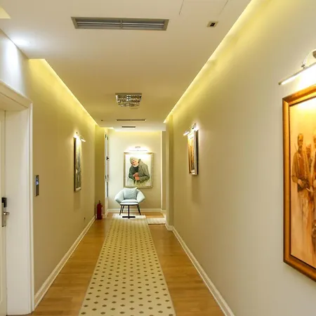 Imperial Hotel 4*