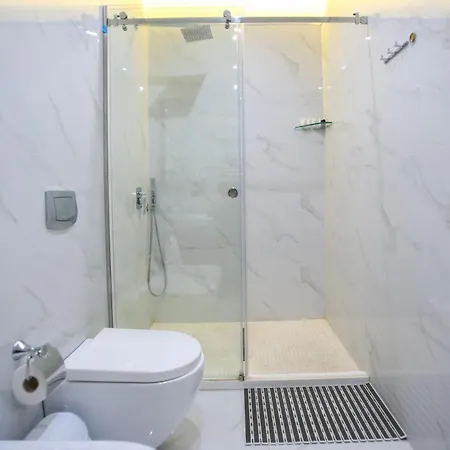 Imperial 4*