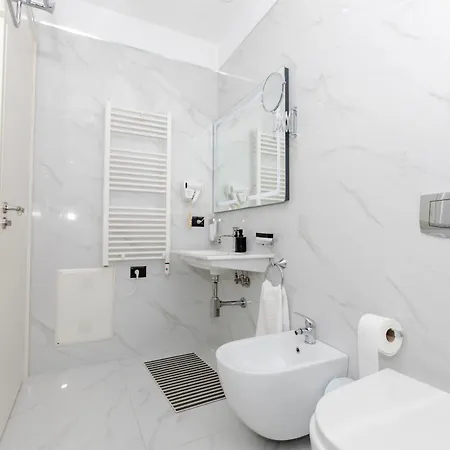 Imperial 4*