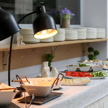 Imperial Visar 4* Kaninë