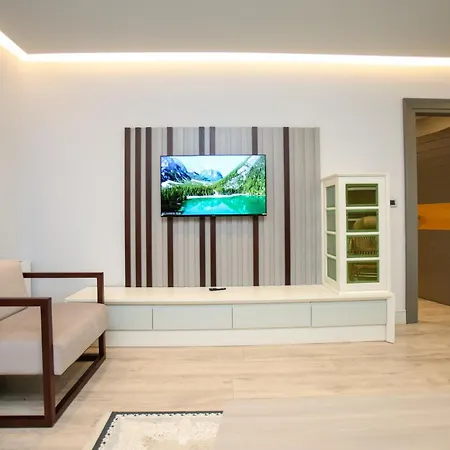 Imperial Hotel 4*