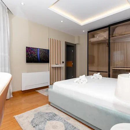 Imperial Hotel 4*