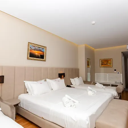 Imperial 4*